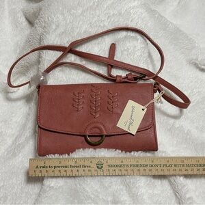 Universal Thread rose pink Crossbody with Ring Accent